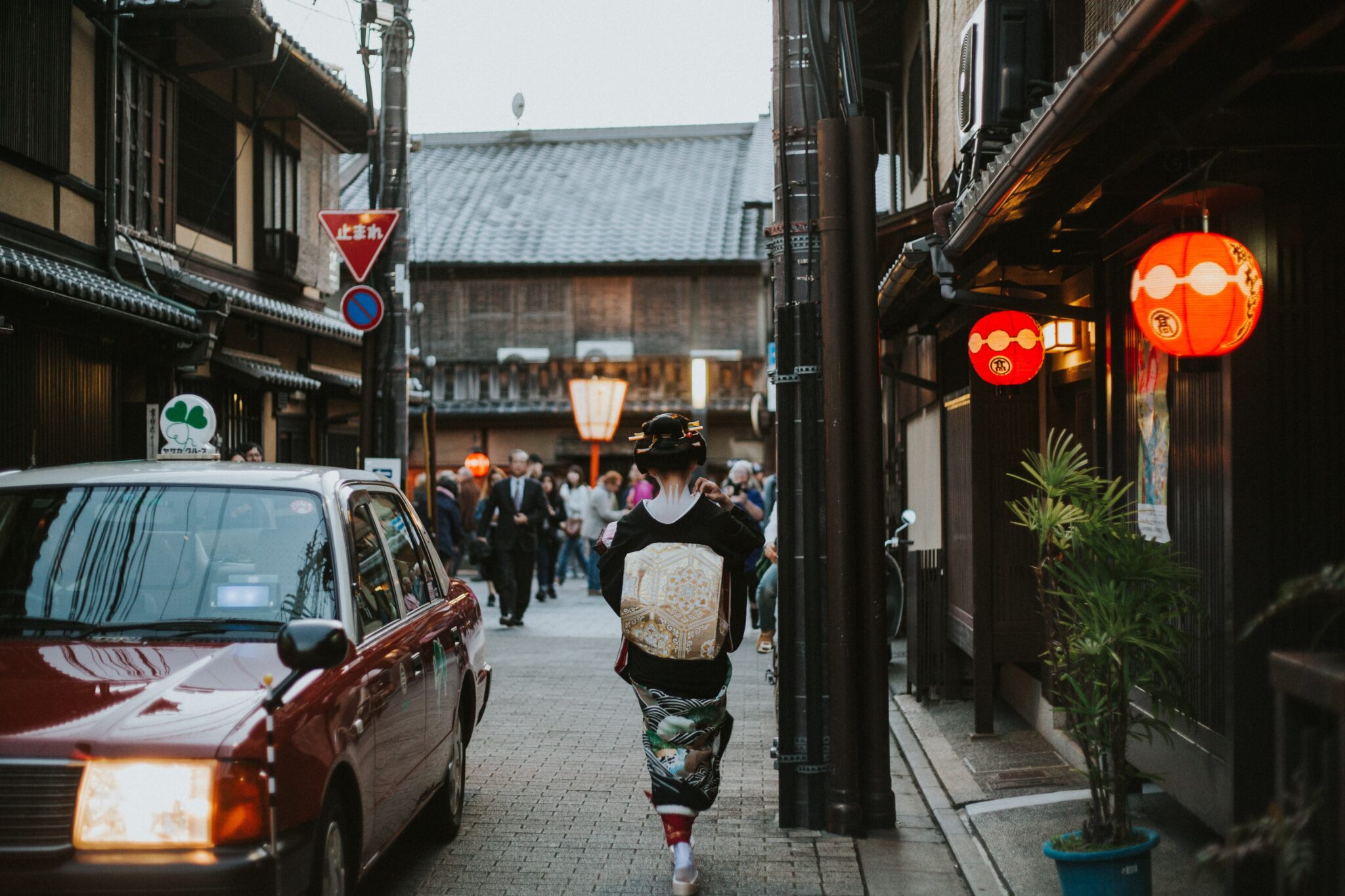 混雑する京都観光に車はいらない 大津を拠点にすると便利です アラフィフ男子の徒然日記